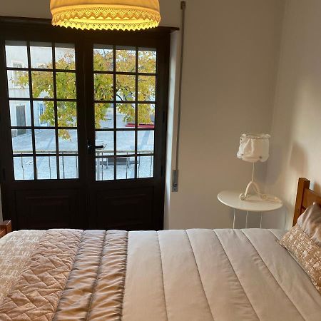 Appartamento Casa Mouzinho De Albuquerque Ourém Esterno foto