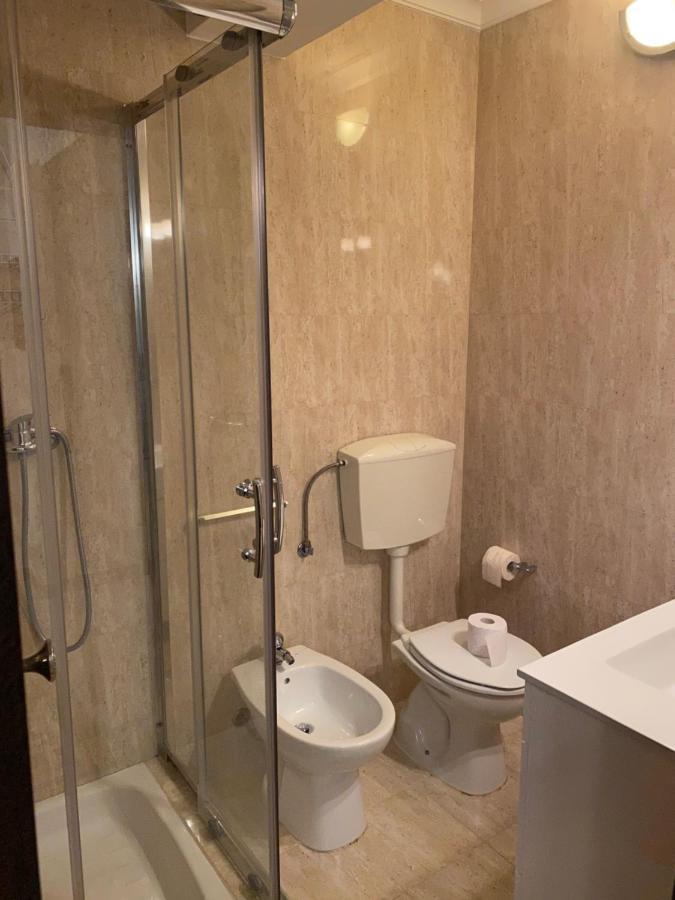 Appartamento Casa Mouzinho De Albuquerque Ourém Esterno foto